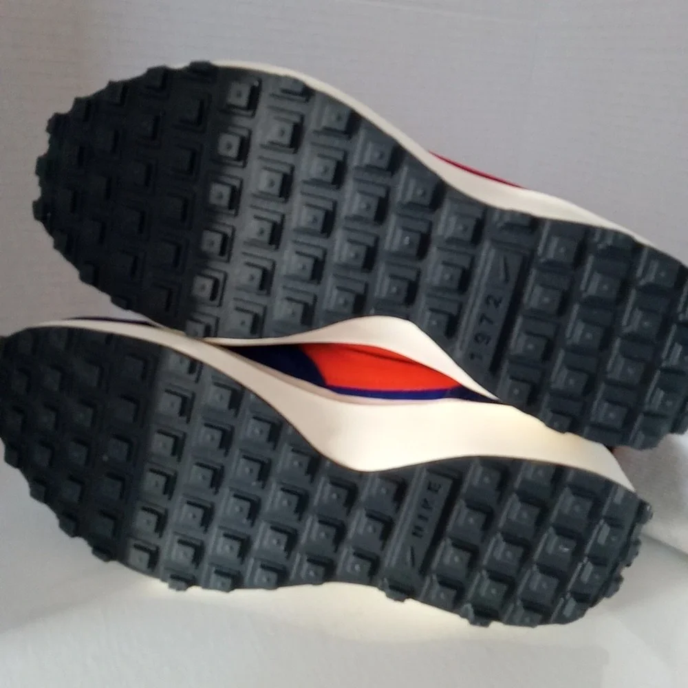 Nike Shoes Women's Size 6 Blue Void Red Waffle Debut Running Sneakers IB4364-492